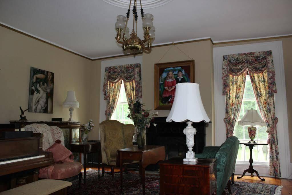 Oakcliff Bed And Breakfast Halfmoon Buitenkant foto